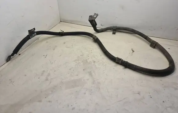 Mercedes-Benz E W211 Wires (starter motor) 2115401905