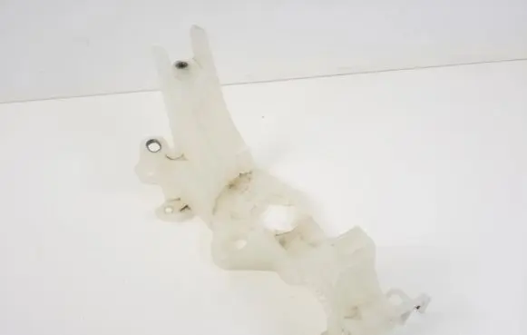 Audi e-tron Other engine bay part 4KR121412C