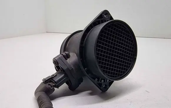 Volvo V70 Mass air flow meter 8670115 0280218088
