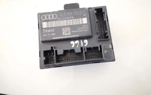Audi Q7 4L Door control unit/module 4l0959792b 4l0910793b