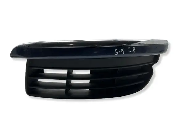 Volkswagen Golf VI Front bumper lower grill 
