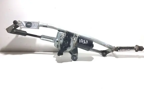 Volvo V70 Front wiper linkage and motor 30753089
