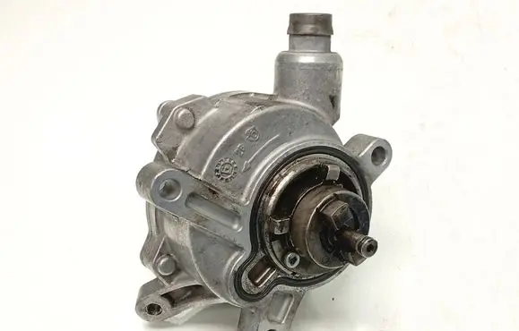 Volvo XC90 Vacuum pump 30731825