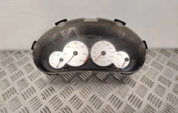 Peugeot 206 CC Speedometer (instrument cluster) 9645096380