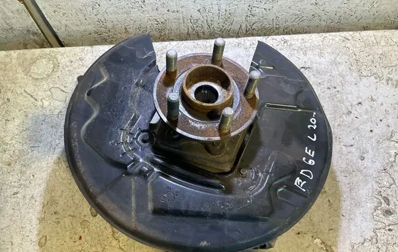 Ford Edge II Rear wheel hub