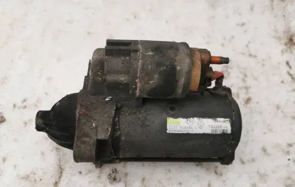 Renault Laguna III Starter motor 8200568535C 21J70188NG