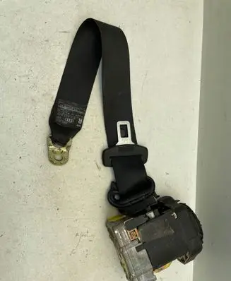 Audi A3 S3 8L Rear seatbelt 00063616 8L3857806