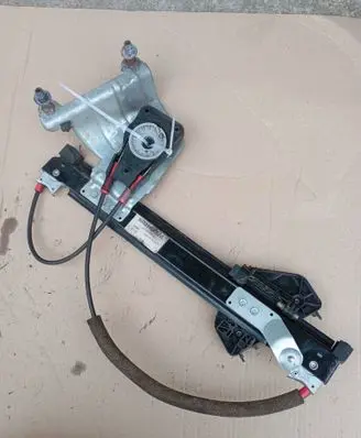 Mitsubishi Colt CZ3 Rear window lifting mechanism without motor 98031400AE0 12096