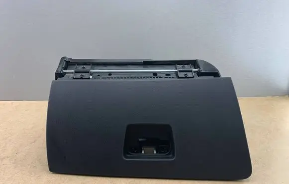 BMW 3 E90 E91 Glove box 7075477 51169110539 9110539