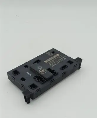 Mercedes-Benz Vito Viano W639 Door control unit/module 6399003200 ZGS001 00006169