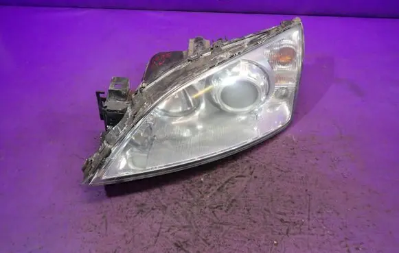 Ford Mondeo Mk III Headlight/headlamp 1S7113006TC