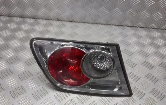 Mazda 6 Tailgate rear/tail lights