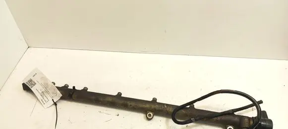 Mercedes-Benz E W211 Fuel main line pipe A6130700195 6130700195 A6110780449