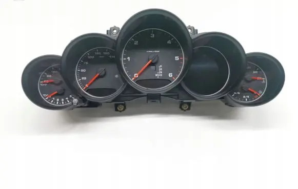 Porsche Cayenne (9Y0 9Y3) Speedometer (instrument cluster) 7P5920904G