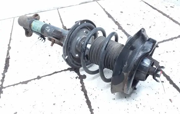 Mercedes-Benz C W203 Front shock absorber with coil spring A2033204130