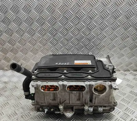 Toyota Prius (XW30) Voltage converter inverter G920047230