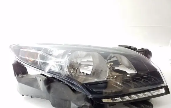 Renault Megane III Headlight/headlamp 260102973R