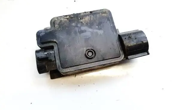 Volvo V40 Coolant fan relay 940009302 560009104716