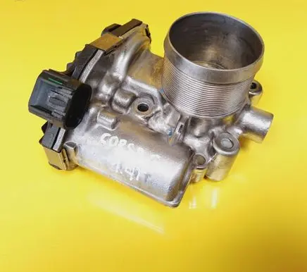 Opel Corsa E Throttle body valve 55565489