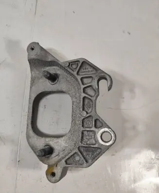 Renault Captur II Gearbox mounting bracket 112532302R