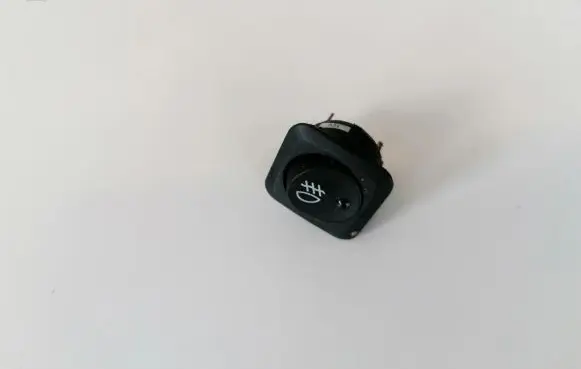 Nissan Almera N16 Fog light switch 