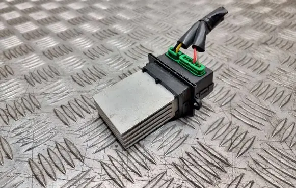 Nissan Note (E11) Heater blower motor/fan resistor F657165W 667166M883444