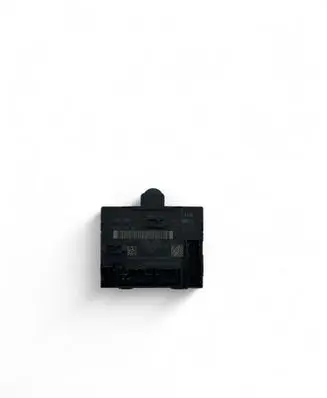 Volkswagen PASSAT B8 Other control units/modules 5Q0959592E