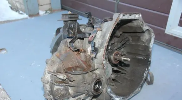 Renault Trafic III (X82) Manual 6 speed gearbox 8200460604 304017407R CEPF6R9M