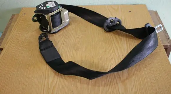 Audi A4 S4 B6 8E 8H Front seatbelt 8E5857706G
