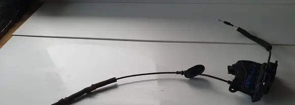 Renault Captur Rear door lock