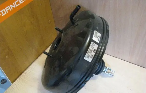 KIA Ceed Brake booster 585004D100