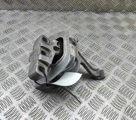 Audi A3 S3 8V Engine mount bracket 5Q0199262BK 5Q0199262