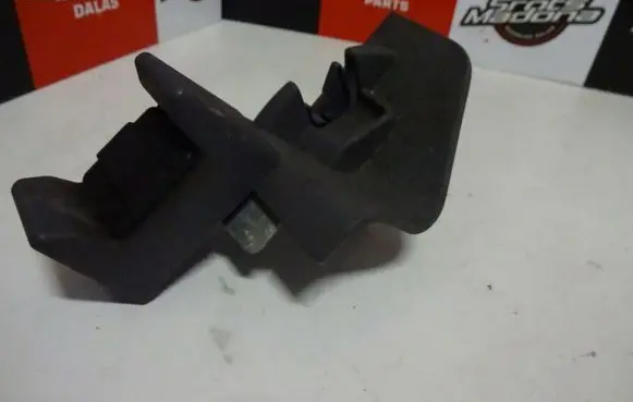 Volvo C70 Convertible roof lock/latch 30632915