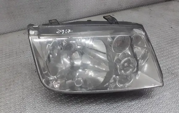 Volkswagen Jetta IV Headlight/headlamp 205653B
