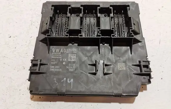 Volkswagen Caddy Comfort/convenience module 5K0937085R