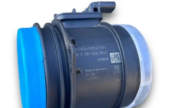Mercedes-Benz GLA H247 Mass air flow meter A6549052300