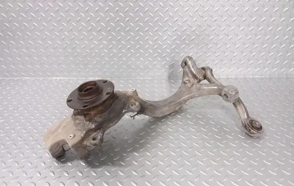Audi A6 S6 C6 4F Front wheel hub 4E0498625B 4E0407253Q 4E0498625D