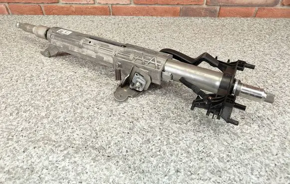 BMW M4 G82 G83 Steering wheel axle 9504272