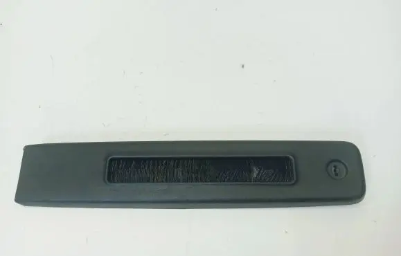 Volkswagen Transporter - Caravelle T4 Seat belt adjustment rail 701858764
