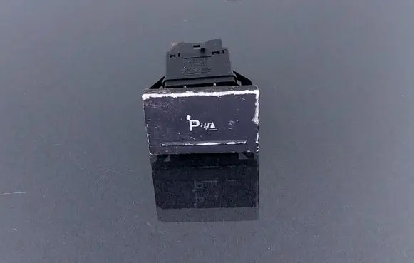 Volkswagen Touareg I Parking (PDC) sensor switch 7L6919281