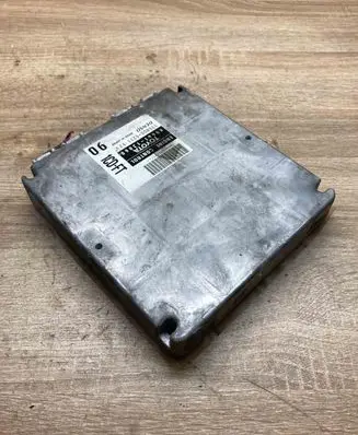 Toyota Corolla Verso E121 Engine control unit/module ECU 8966113060 1758005211