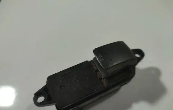 Mazda 5 Electric window control switch CC3366370A
