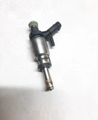 Audi A4 S4 B9 Fuel injector 06G906036 06L906A01