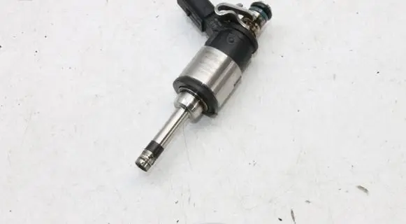 KIA Sportage Fuel injector 353102M417