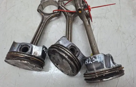 Opel Astra K Piston with connecting rod S27635884 LIH F12SHR