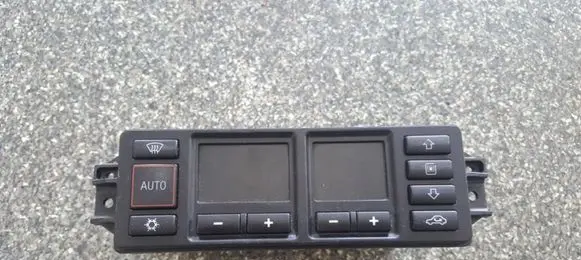 Audi A4 S4 B5 8D Climate control unit 8L0820043B