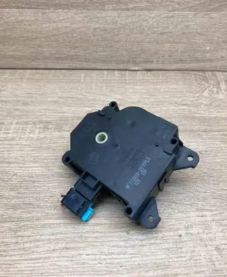 Toyota Verso Air flap motor/actuator 1138002810 WITHPLUG
