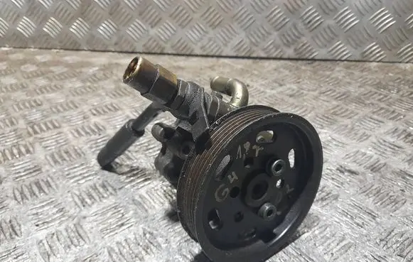 Volkswagen Golf IV Power steering pump 1j0422154a