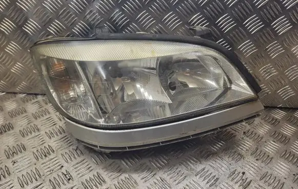Opel Zafira A Headlight/headlamp 89100055
