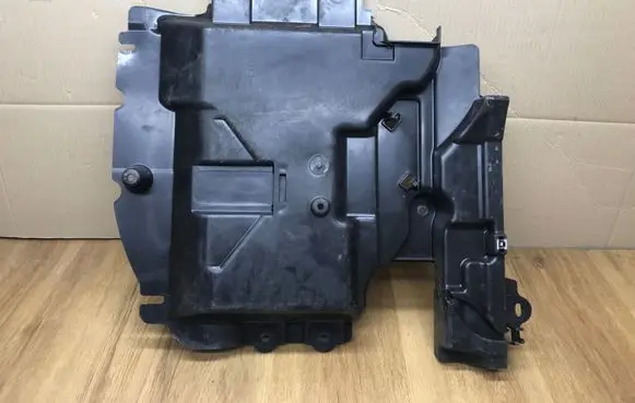 Mercedes-Benz GLE (W166 - C292) Dashboard lower bottom trim panel A1666800704
